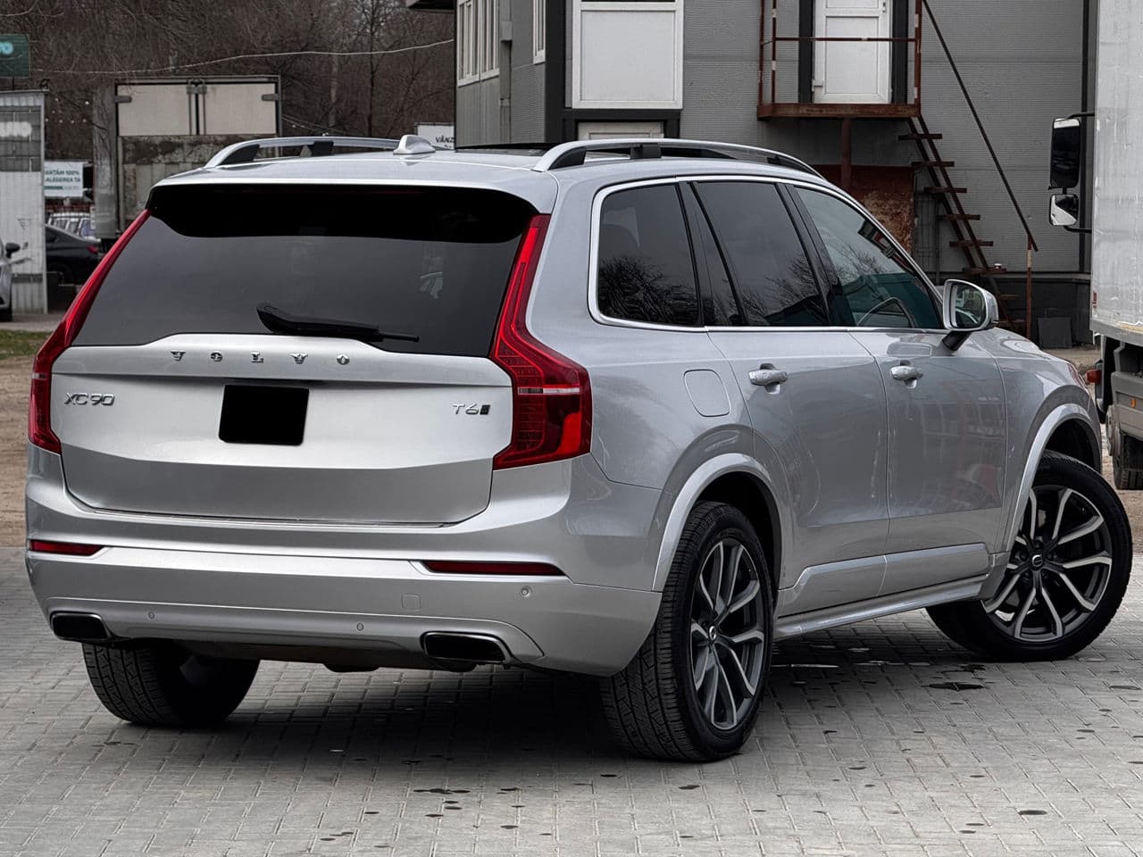 Volvo XC 90 2017 — Миниатюра 4