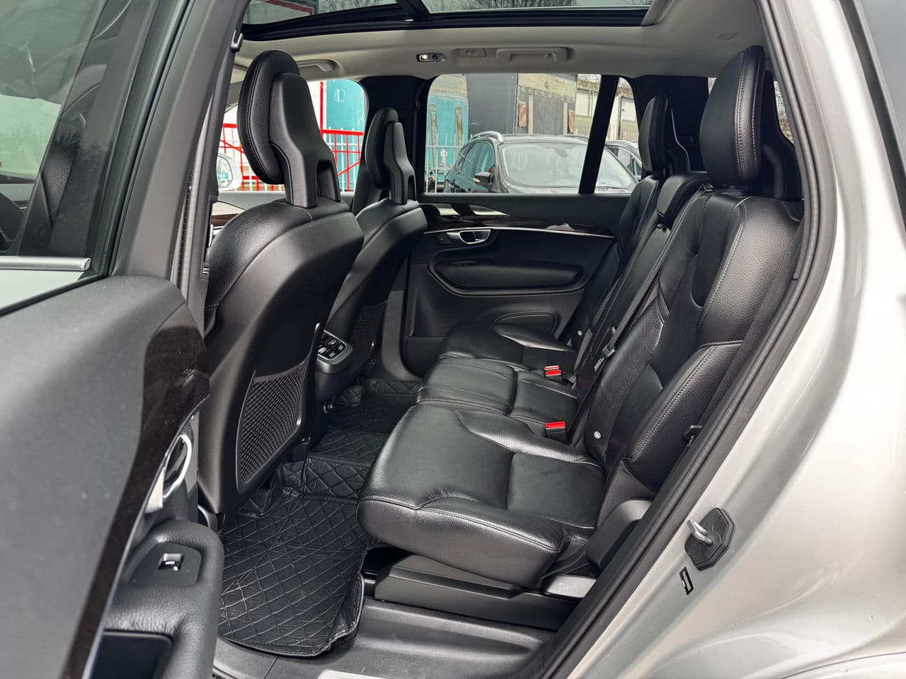 Volvo XC 90 2017 — Миниатюра 7