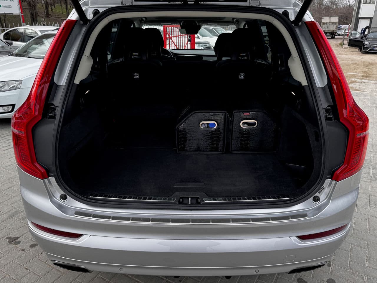 Volvo XC 90 2017 — Миниатюра 17