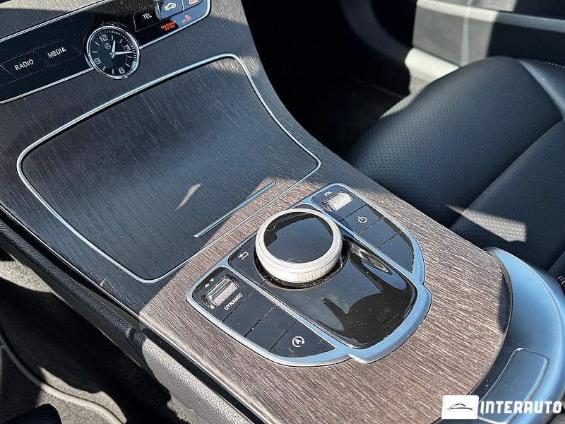 Mercedes C 300 2021 — Миниатюра 13