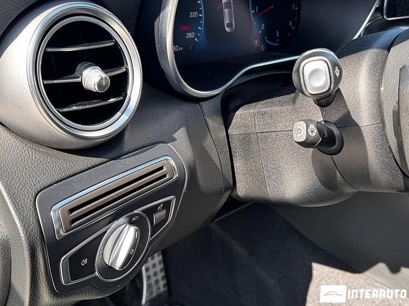 Mercedes C 300 2021 — Миниатюра 15