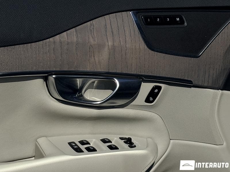 Volvo XC 90 2023 — Миниатюра 9