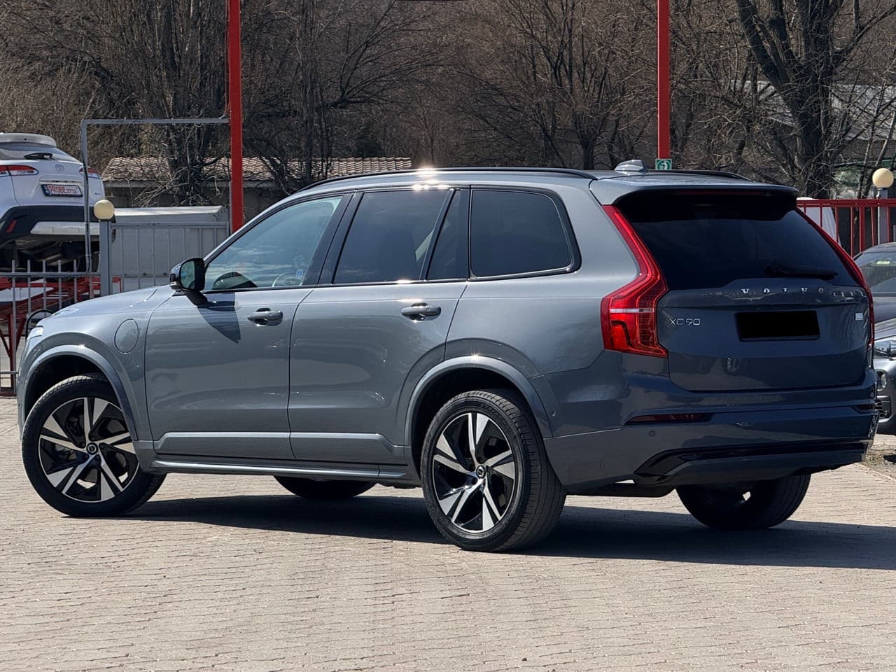 Volvo XC 90 2023 — Миниатюра 3