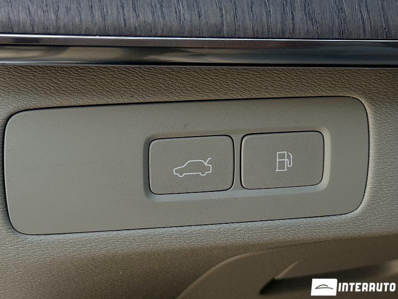 Volvo XC 90 2023 — Миниатюра 11