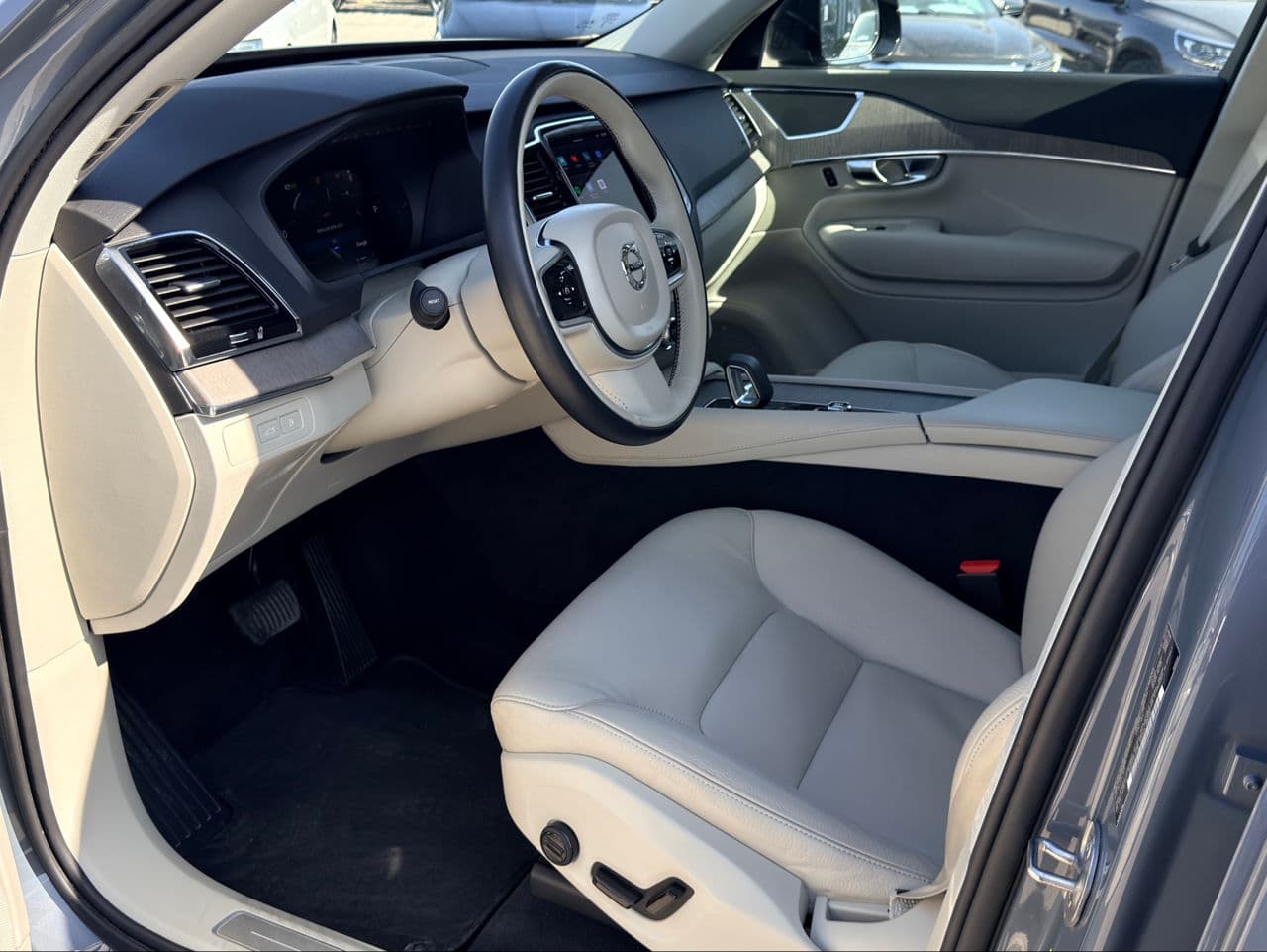 Volvo XC 90 2023 — Миниатюра 7