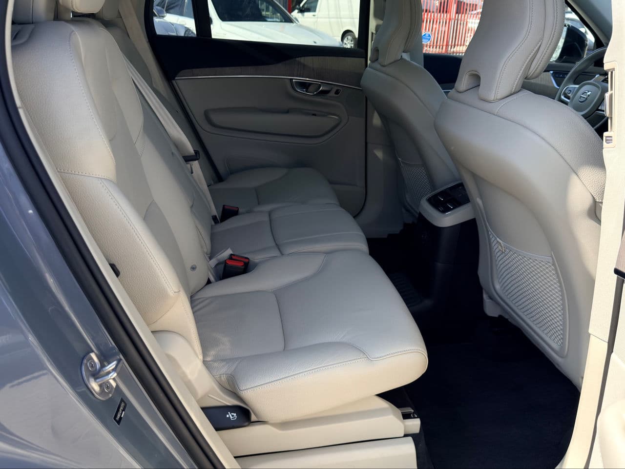 Volvo XC 90 2023 — Миниатюра 24