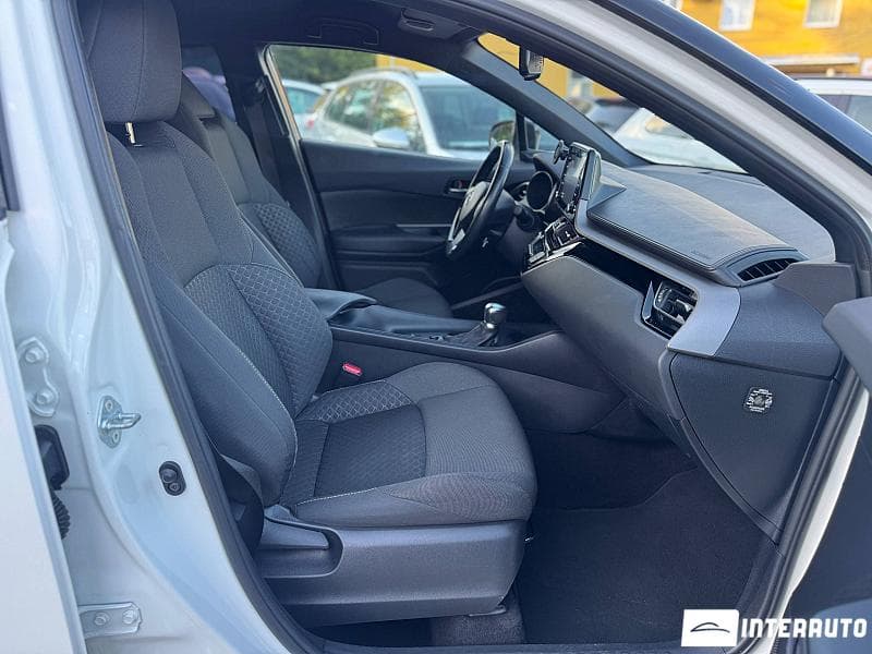 Toyota C-HR 2022 — Миниатюра 15