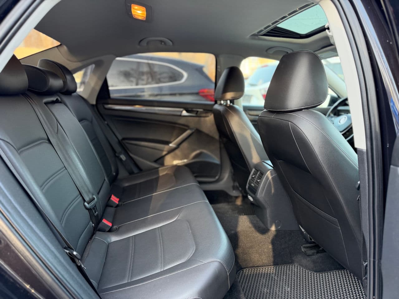 Volkswagen Passat 2020 — Миниатюра 19