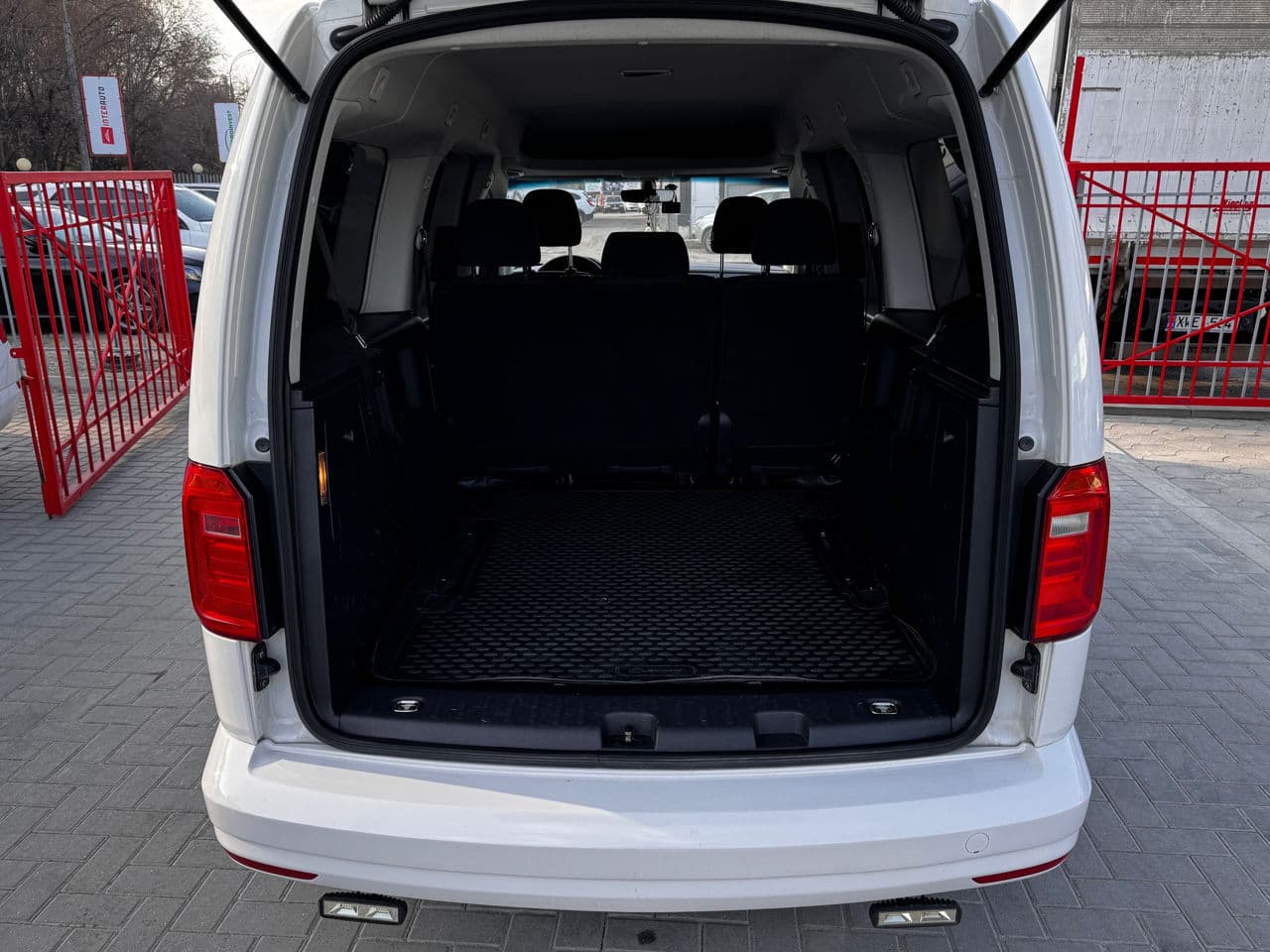 Volkswagen Caddy 2017 — Миниатюра 15