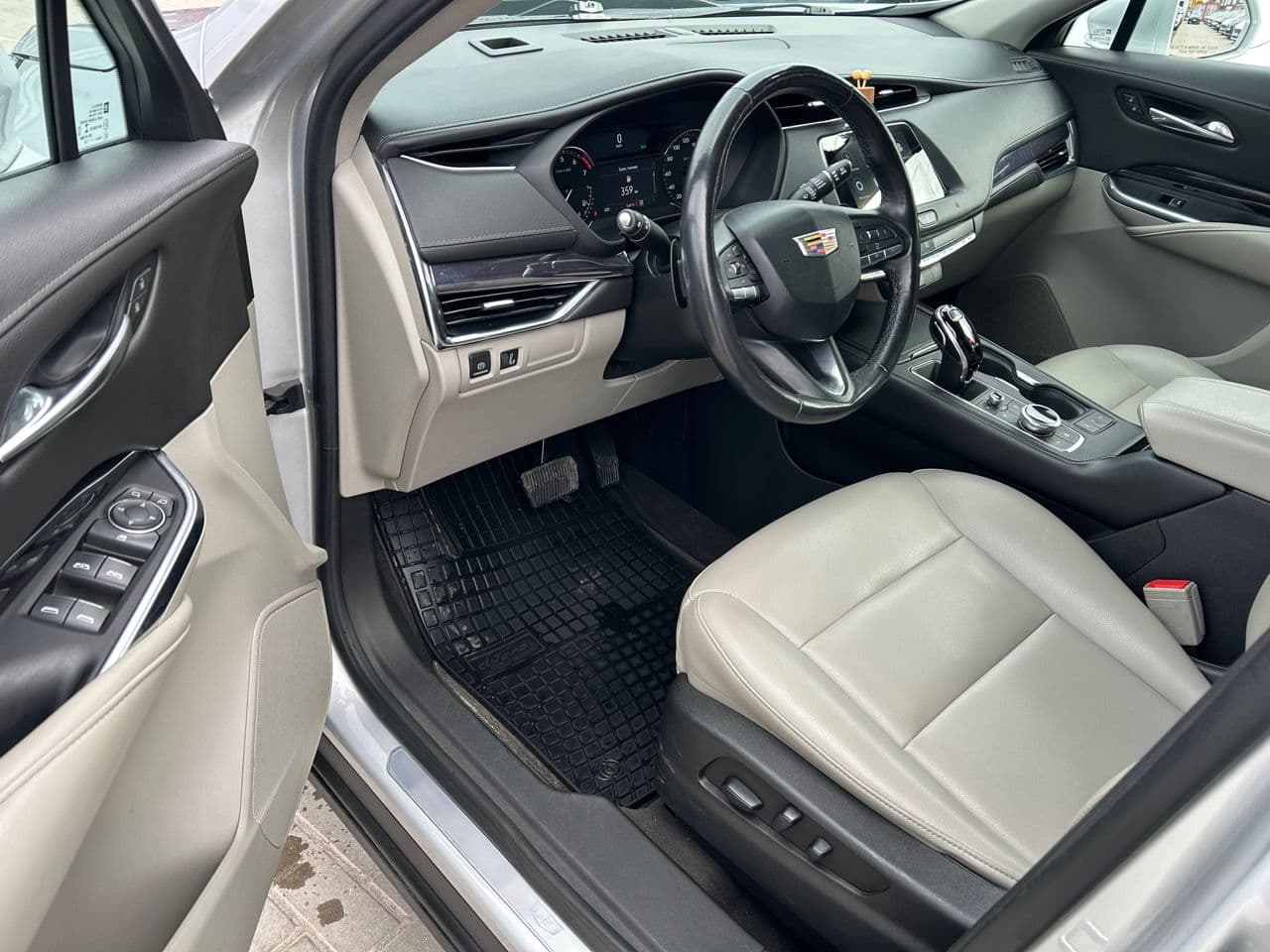 Cadillac XT4 2020 — Миниатюра 6