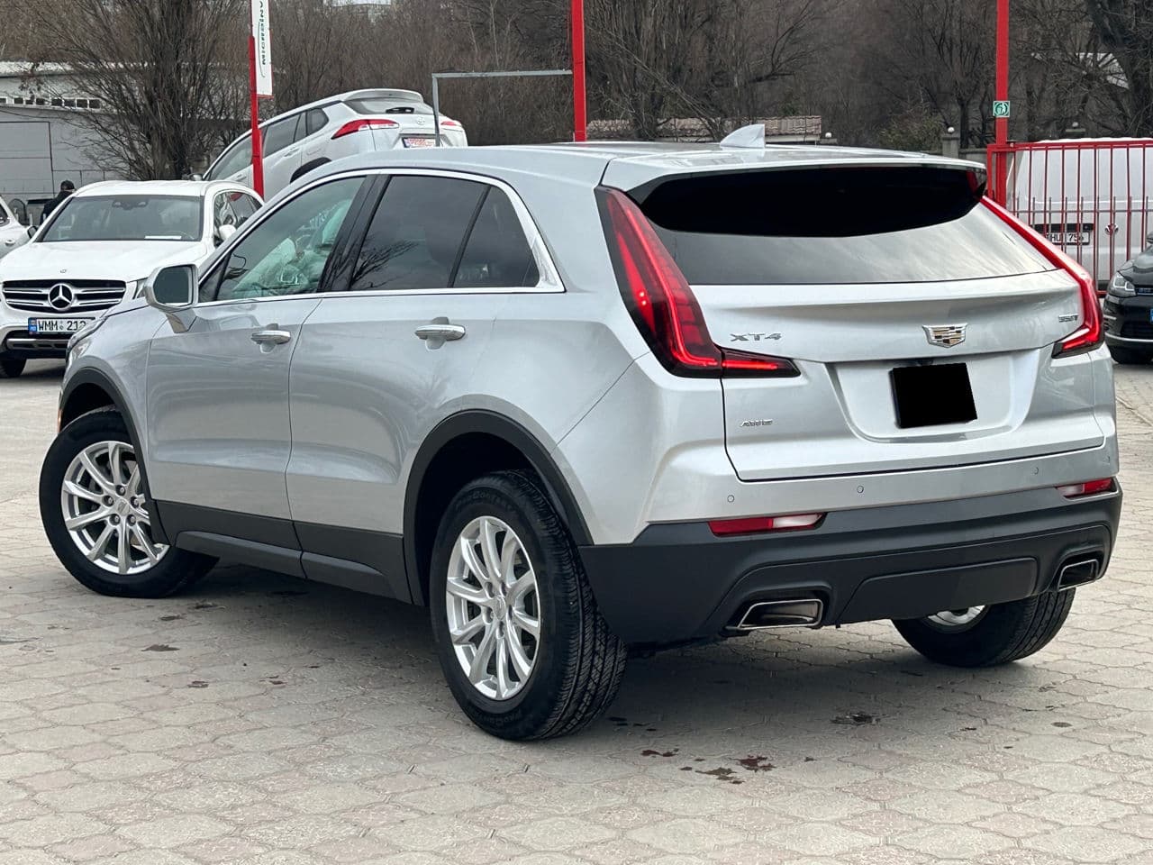 Cadillac XT4 2020 — Миниатюра 3