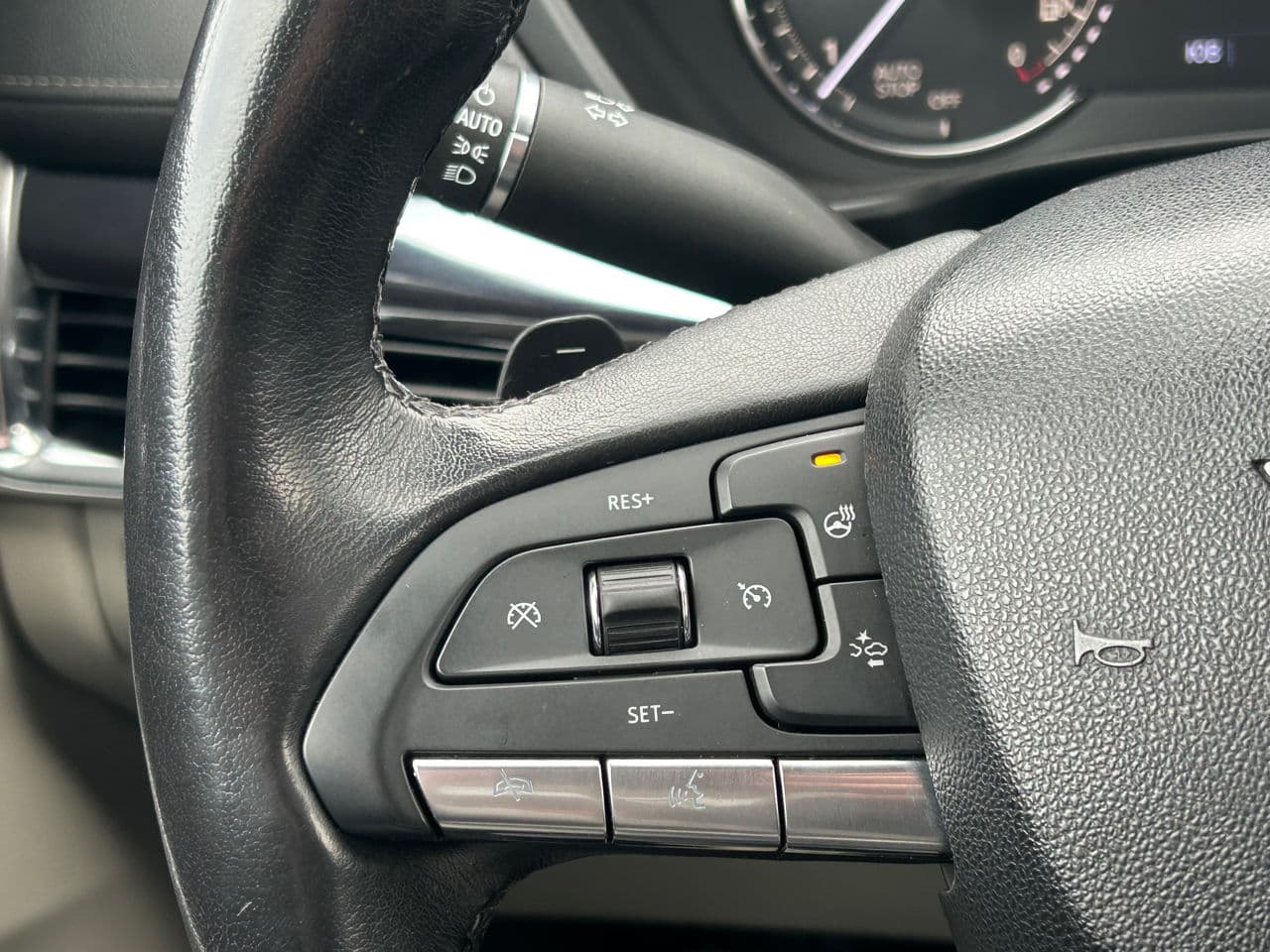 Cadillac XT4 2020 — Миниатюра 9