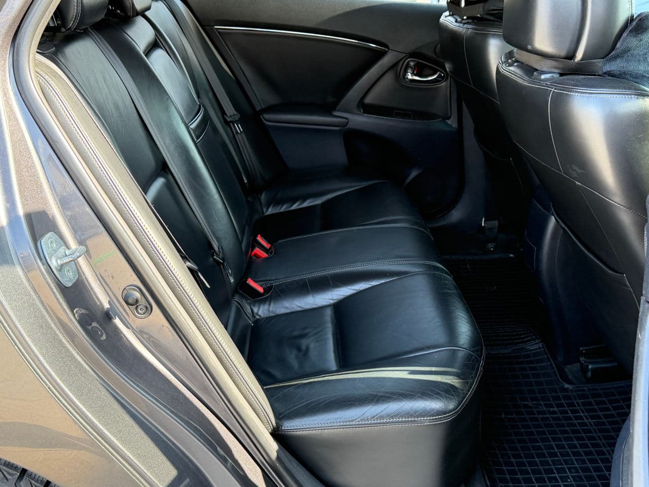 Toyota Avensis 2010 — Миниатюра 18