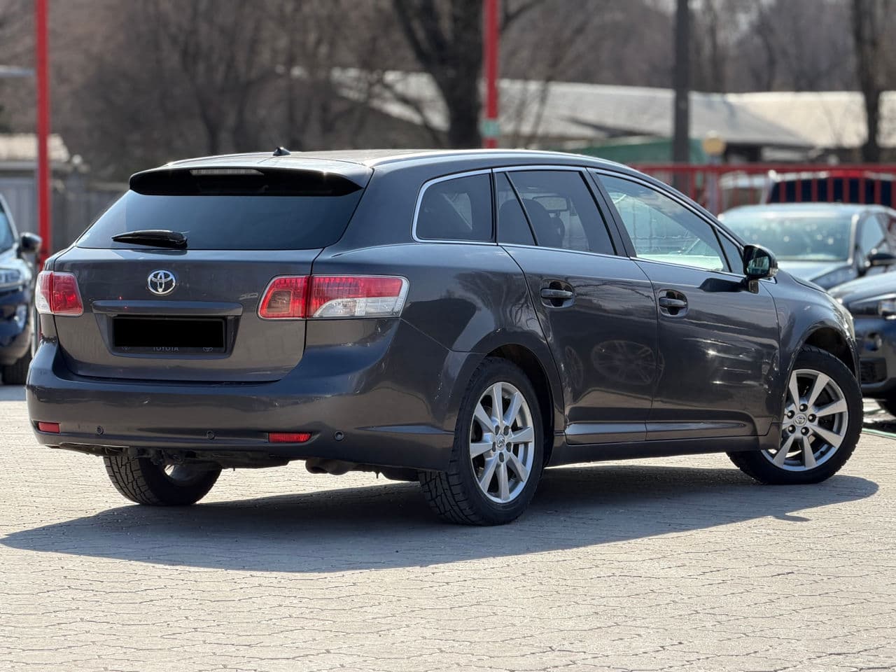 Toyota Avensis 2010 — Миниатюра 2