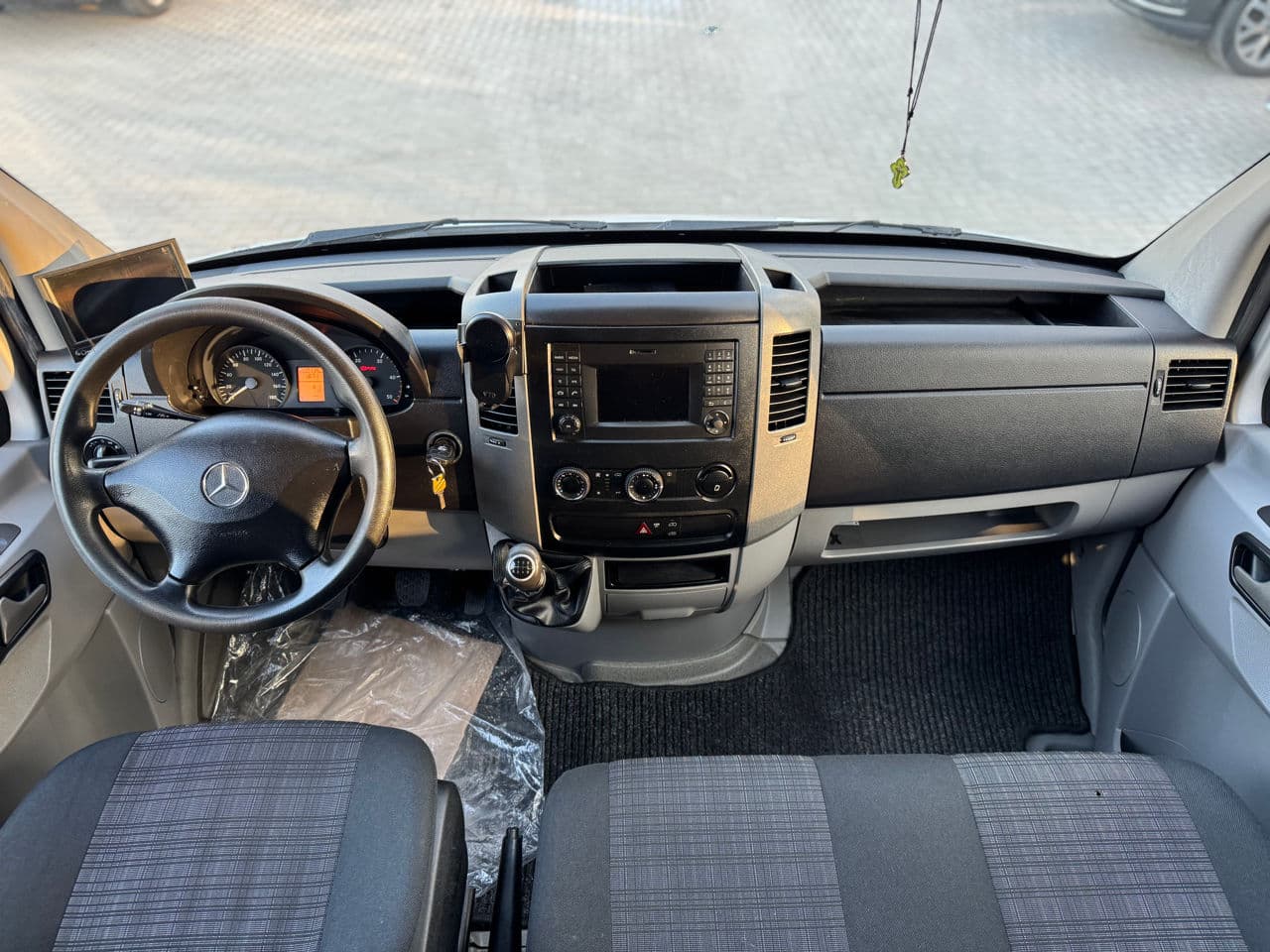 Mercedes Sprinter 2016 — Миниатюра 8