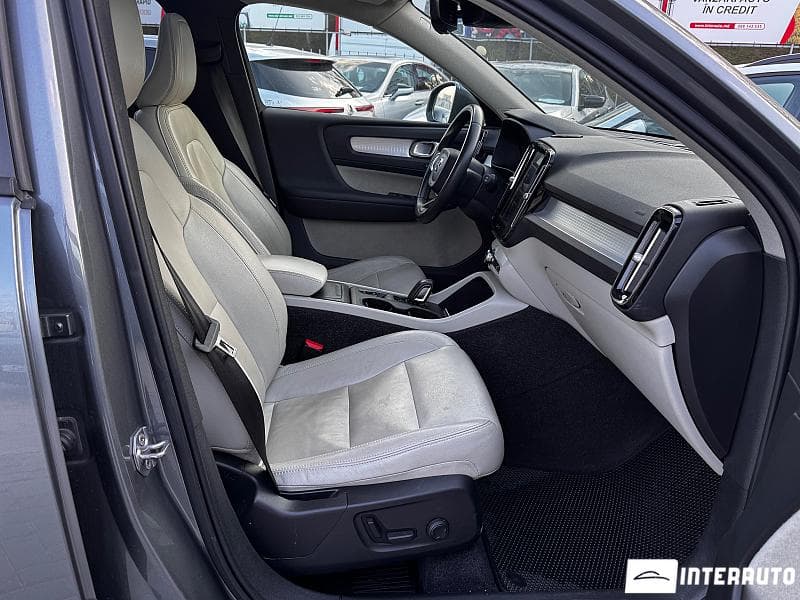 Volvo XC 40 2019 — Миниатюра 6
