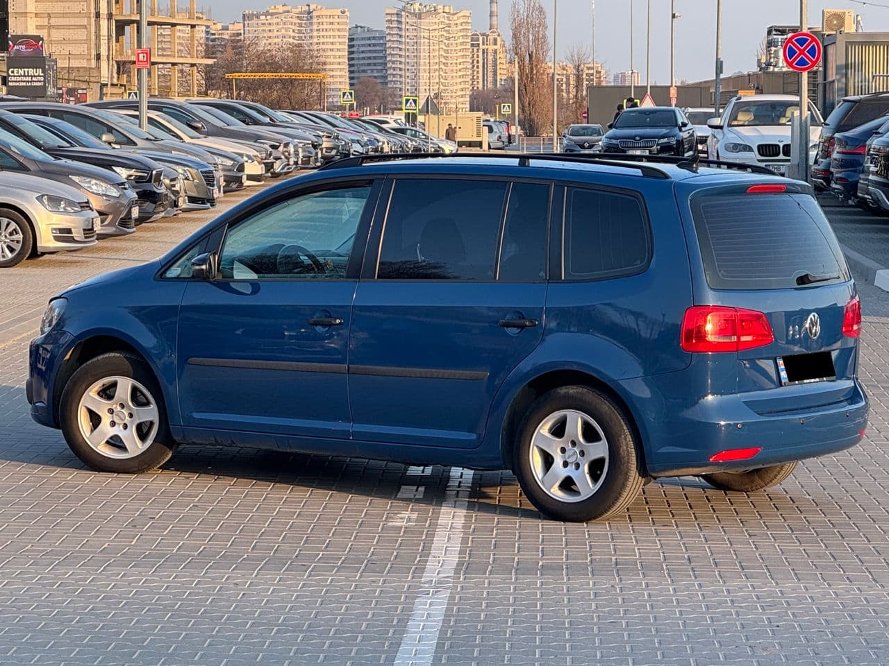 Volkswagen Touran 2011 — Миниатюра 4