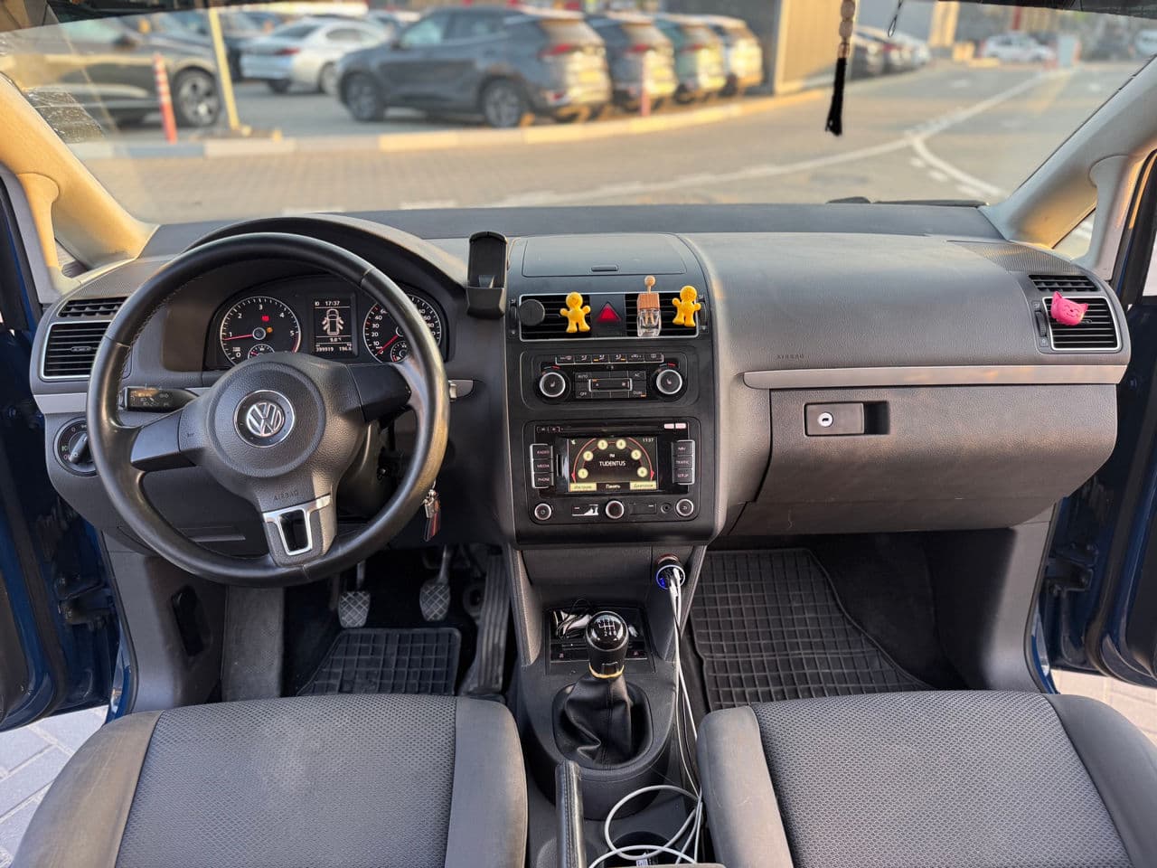 Volkswagen Touran 2011 — Миниатюра 6