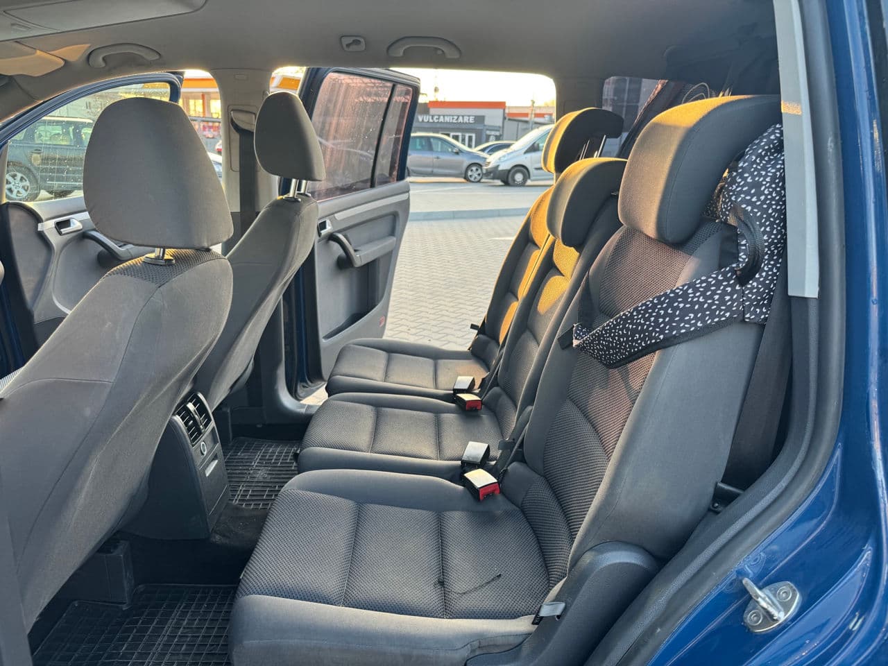 Volkswagen Touran 2011 — Миниатюра 12