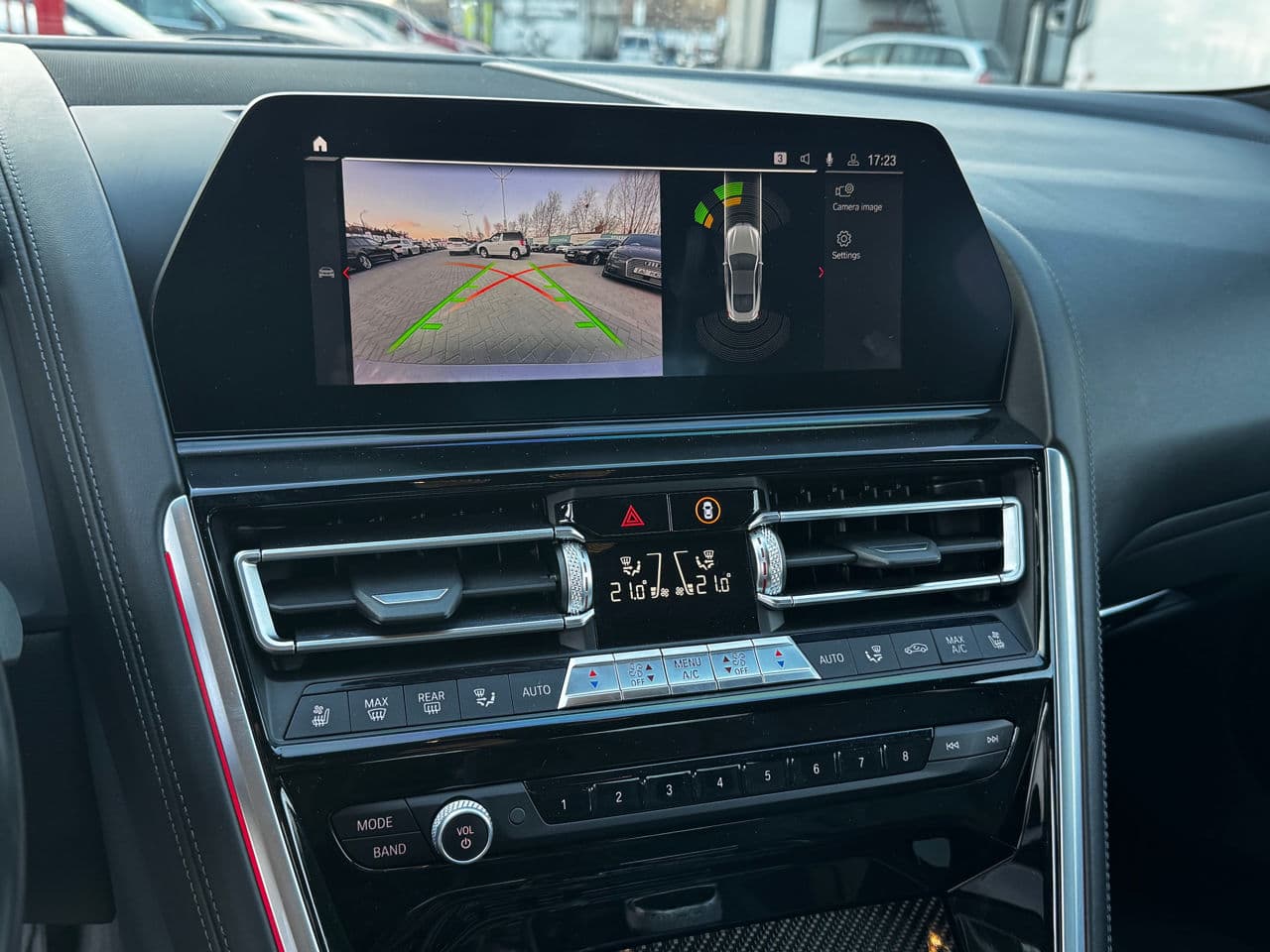 BMW M8 2020 — Миниатюра 10