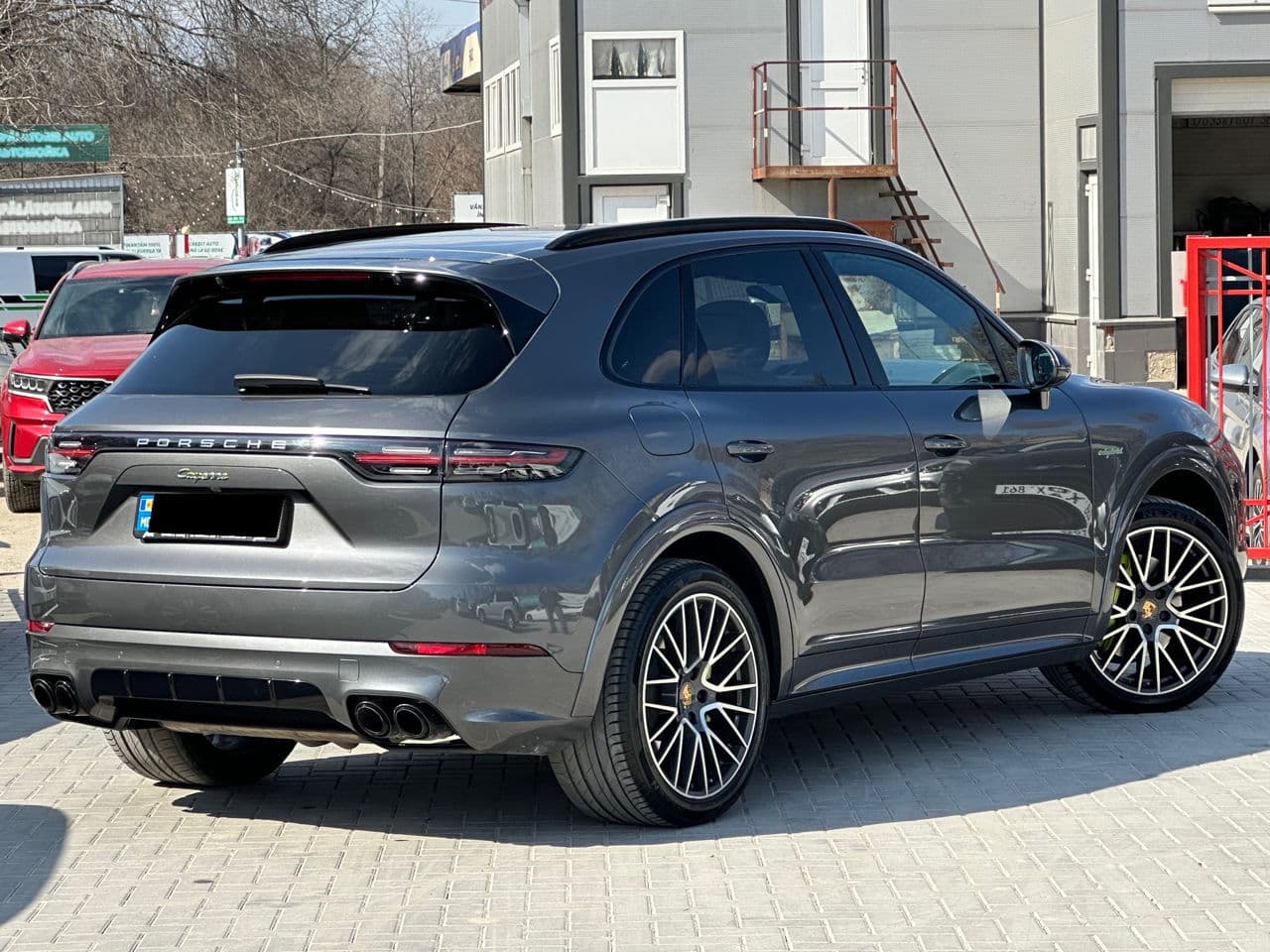 Porsche Cayenne E-Hybrid 2020 — Миниатюра 2
