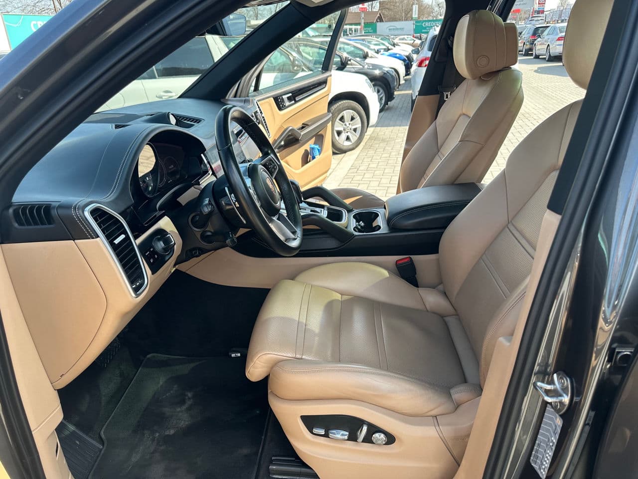Porsche Cayenne E-Hybrid 2020 — Миниатюра 6