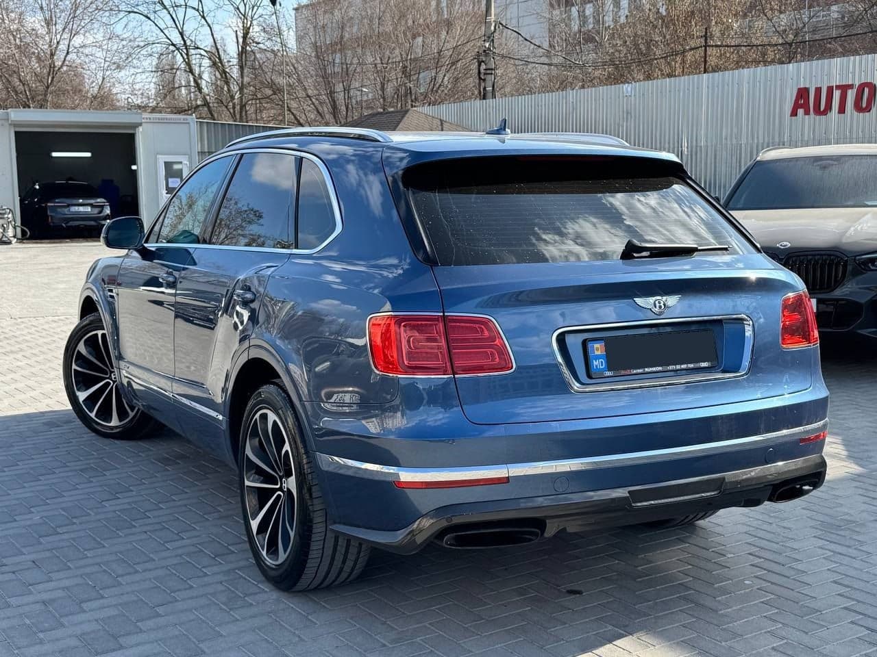 Bentley Bentayga 2018 — Миниатюра 4