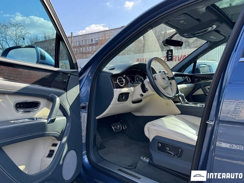 Bentley Bentayga 2018 — Миниатюра 7
