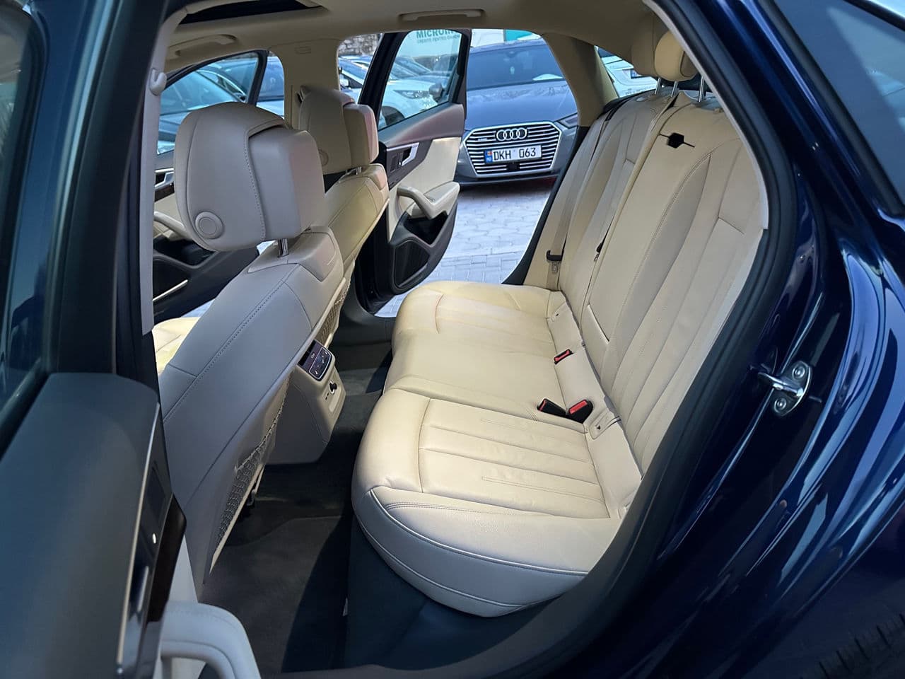 Audi A4 2019 — Миниатюра 6