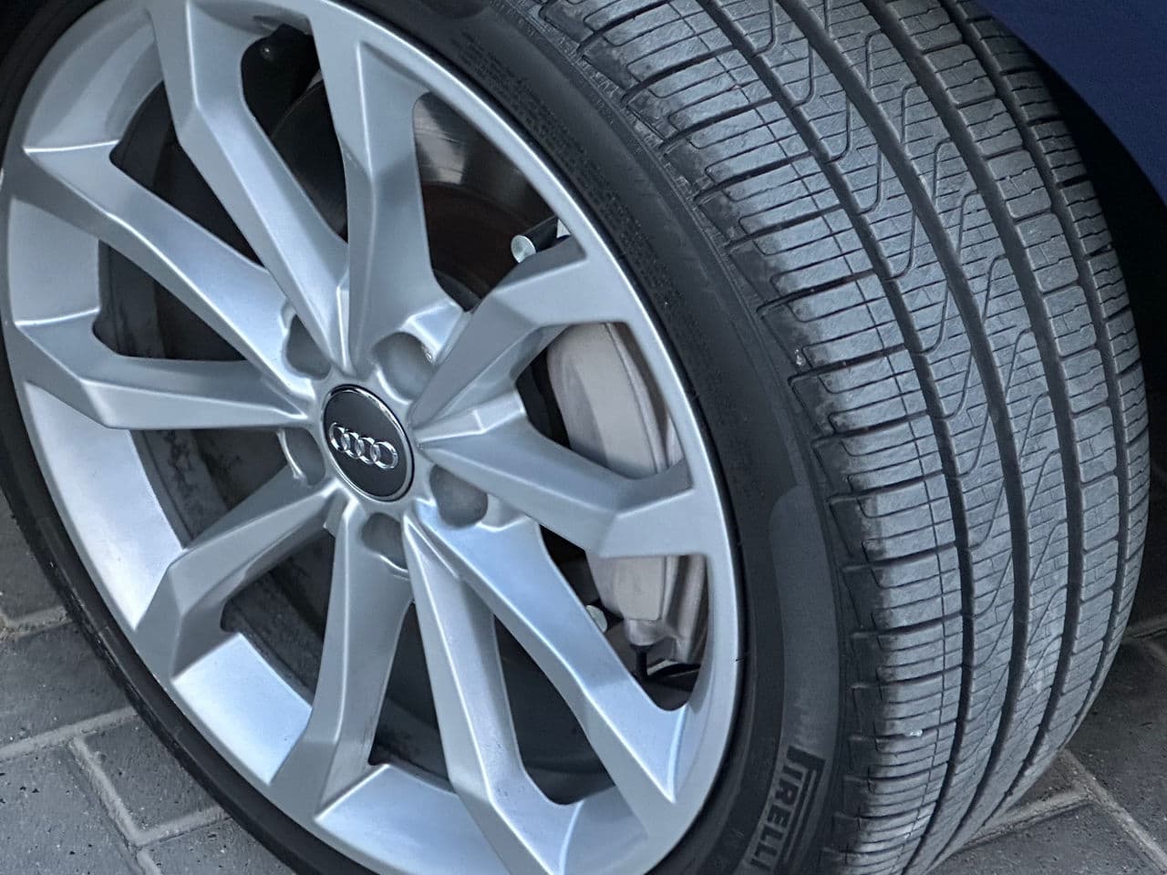 Audi A4 2019 — Миниатюра 19