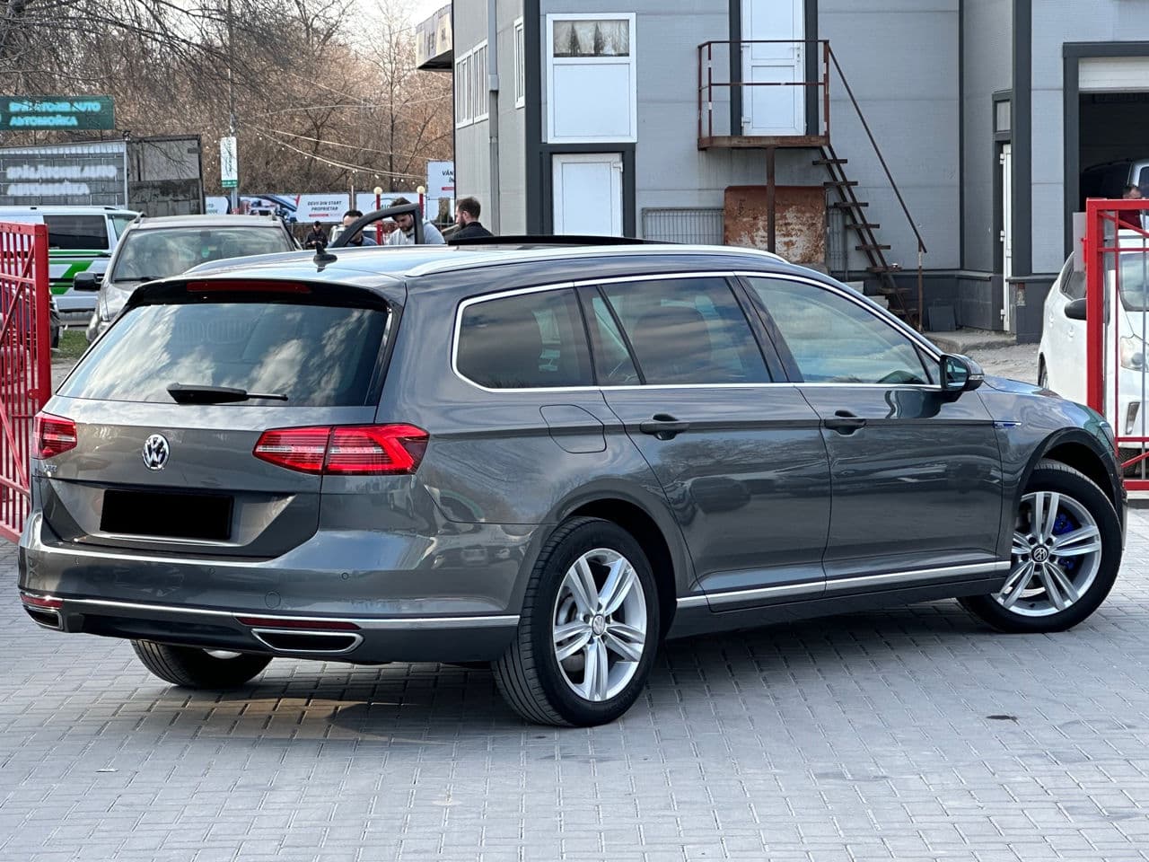 Volkswagen Passat GTE 2016 — Миниатюра 2