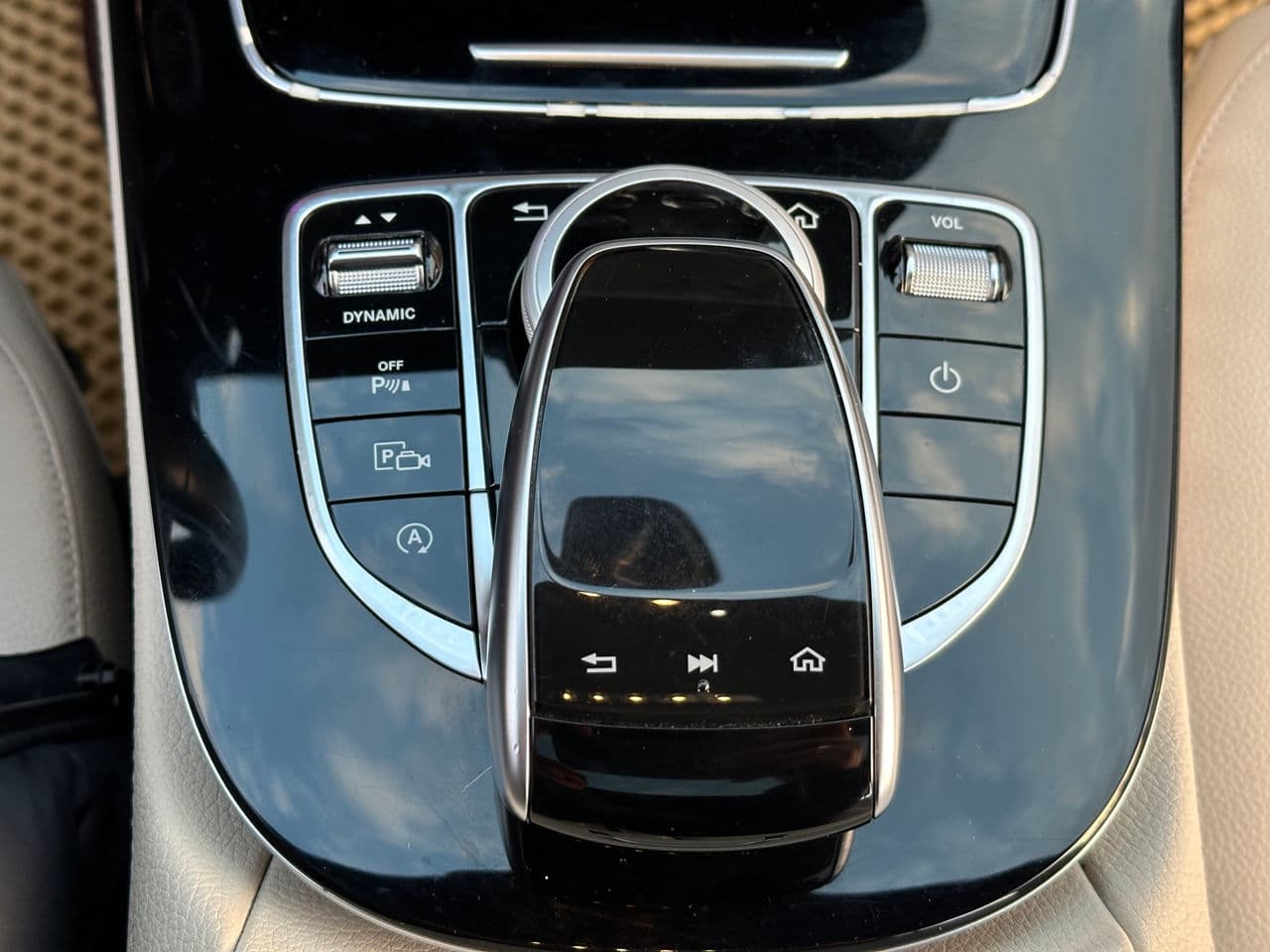 Mercedes E 300 2016 — Миниатюра 11
