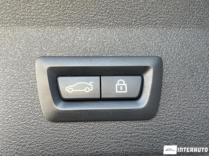 BMW X1 2.8i 2016 — Миниатюра 24