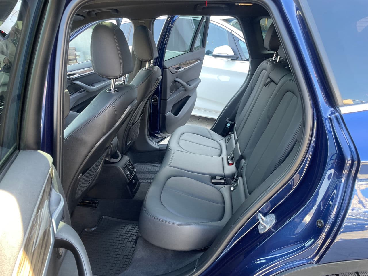 BMW X1 2.8i 2016 — Миниатюра 19