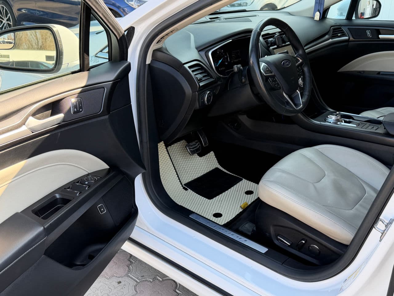 Ford Fusion 2018 — Миниатюра 6