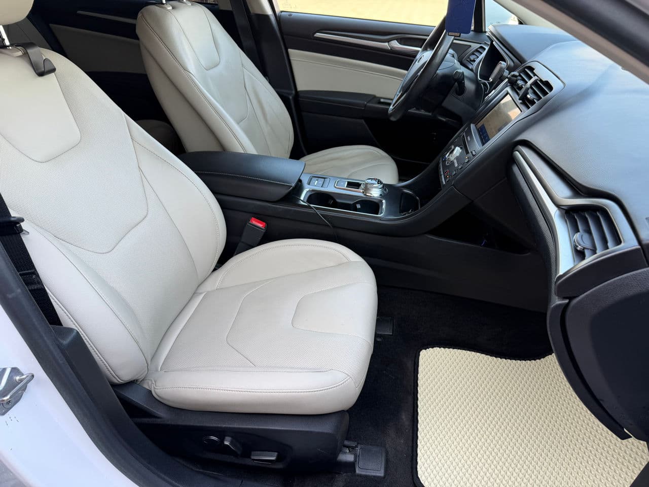 Ford Fusion 2018 — Миниатюра 15