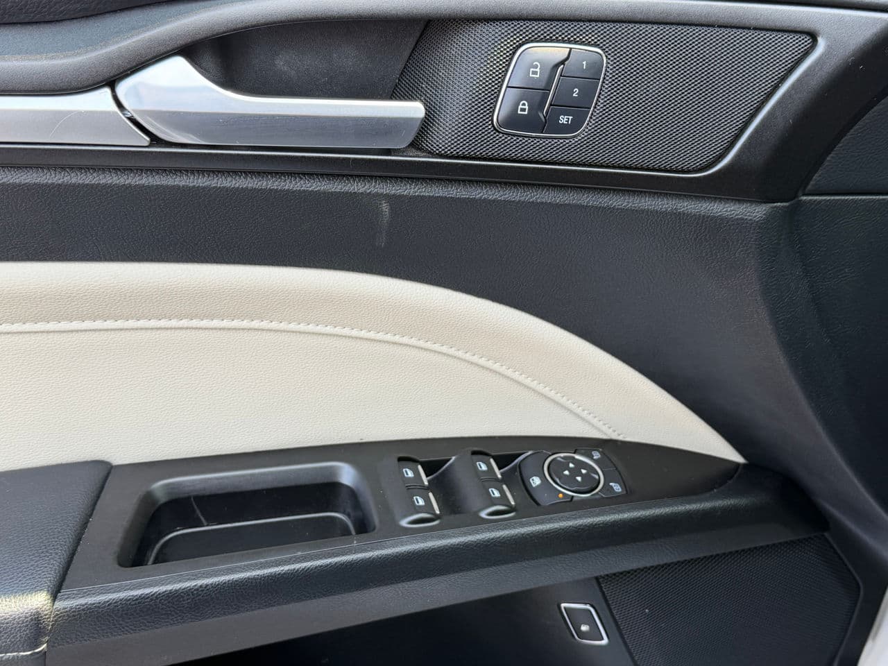 Ford Fusion 2018 — Миниатюра 7