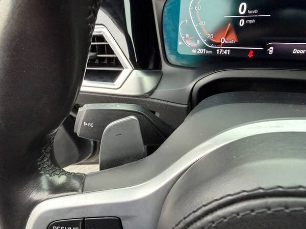 2019 BMW 330 — Miniatură 12