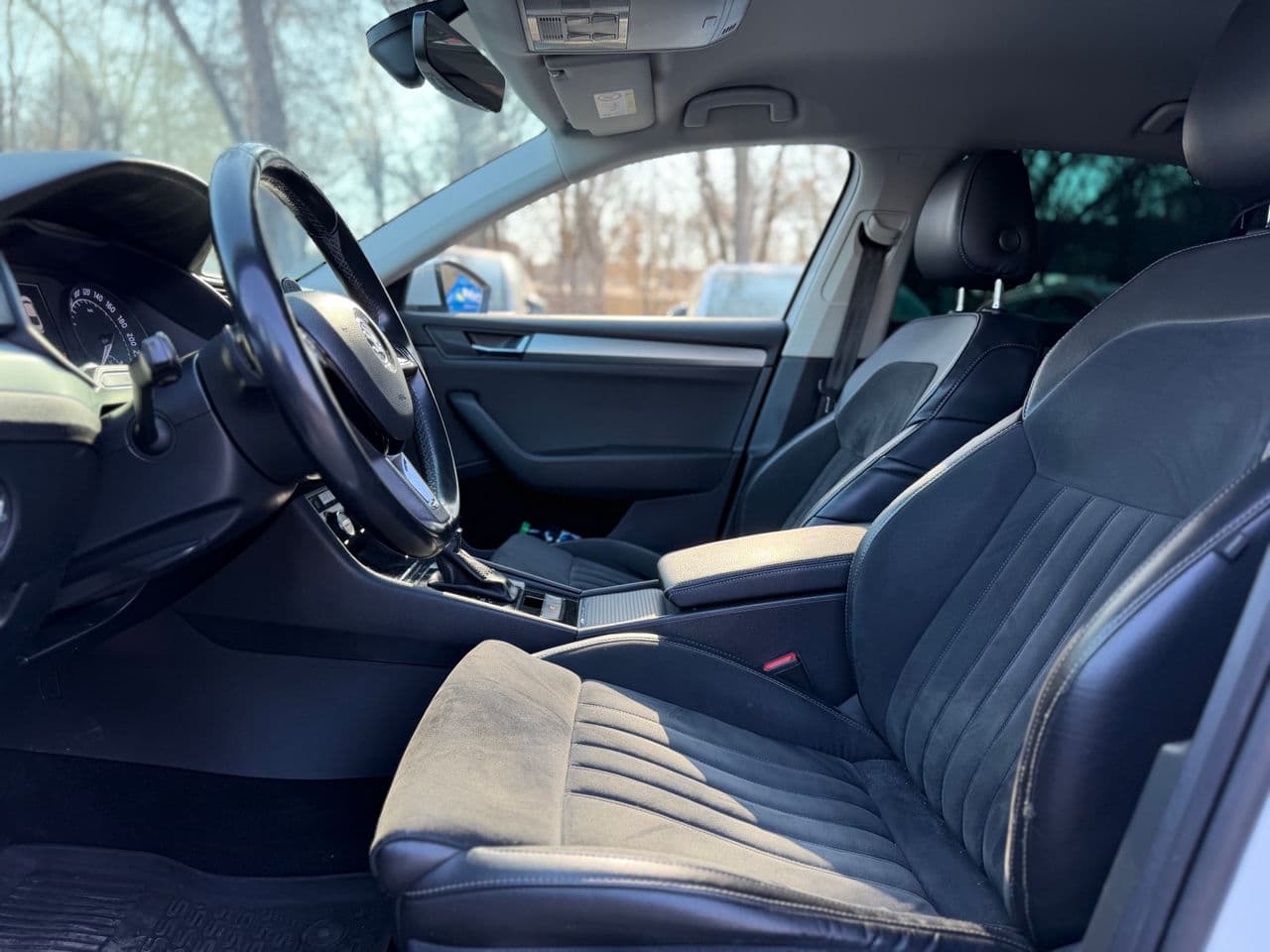 Skoda Superb 2017 — Миниатюра 8