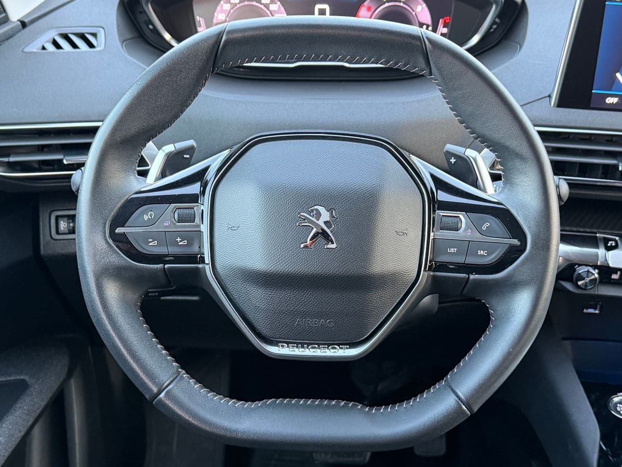 Peugeot 3008 2022 — Миниатюра 8