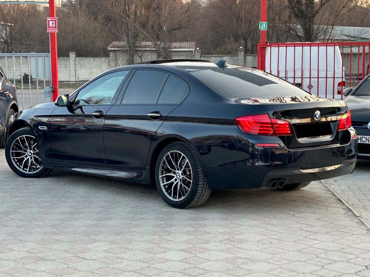 BMW 520 2016 — Миниатюра 3