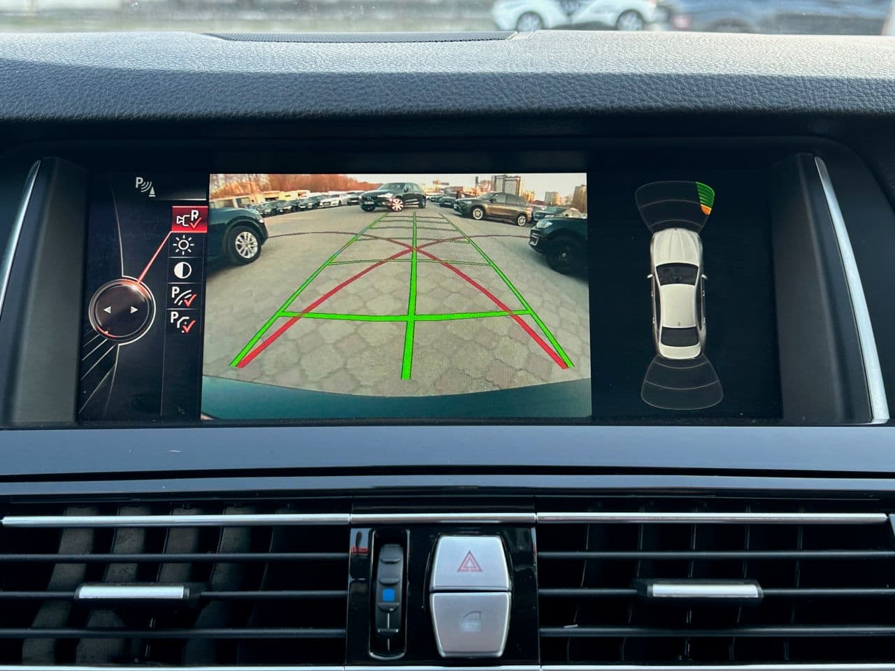 BMW 520 2016 — Миниатюра 15