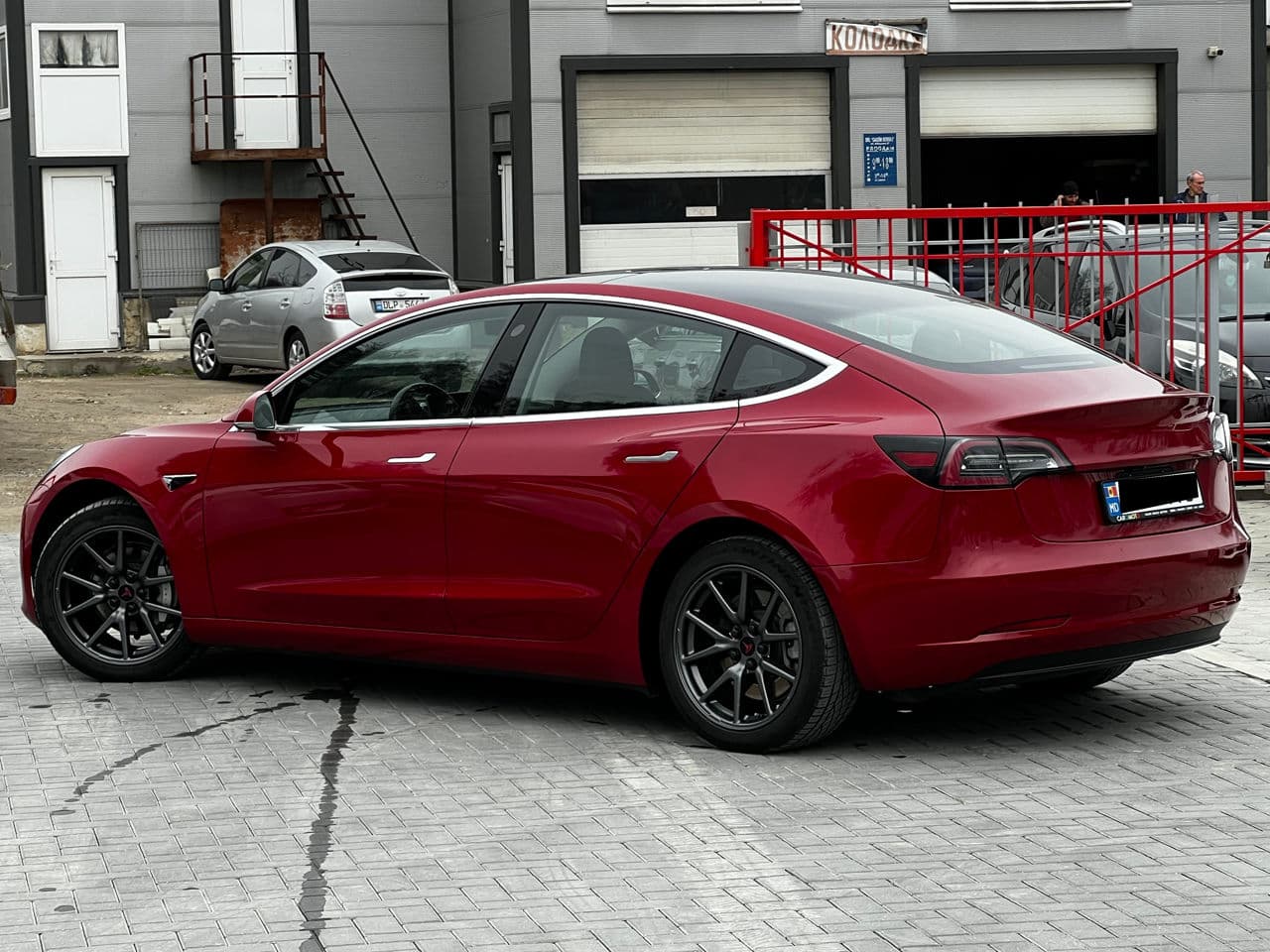 2019 Tesla Model 3 — Miniatură 3