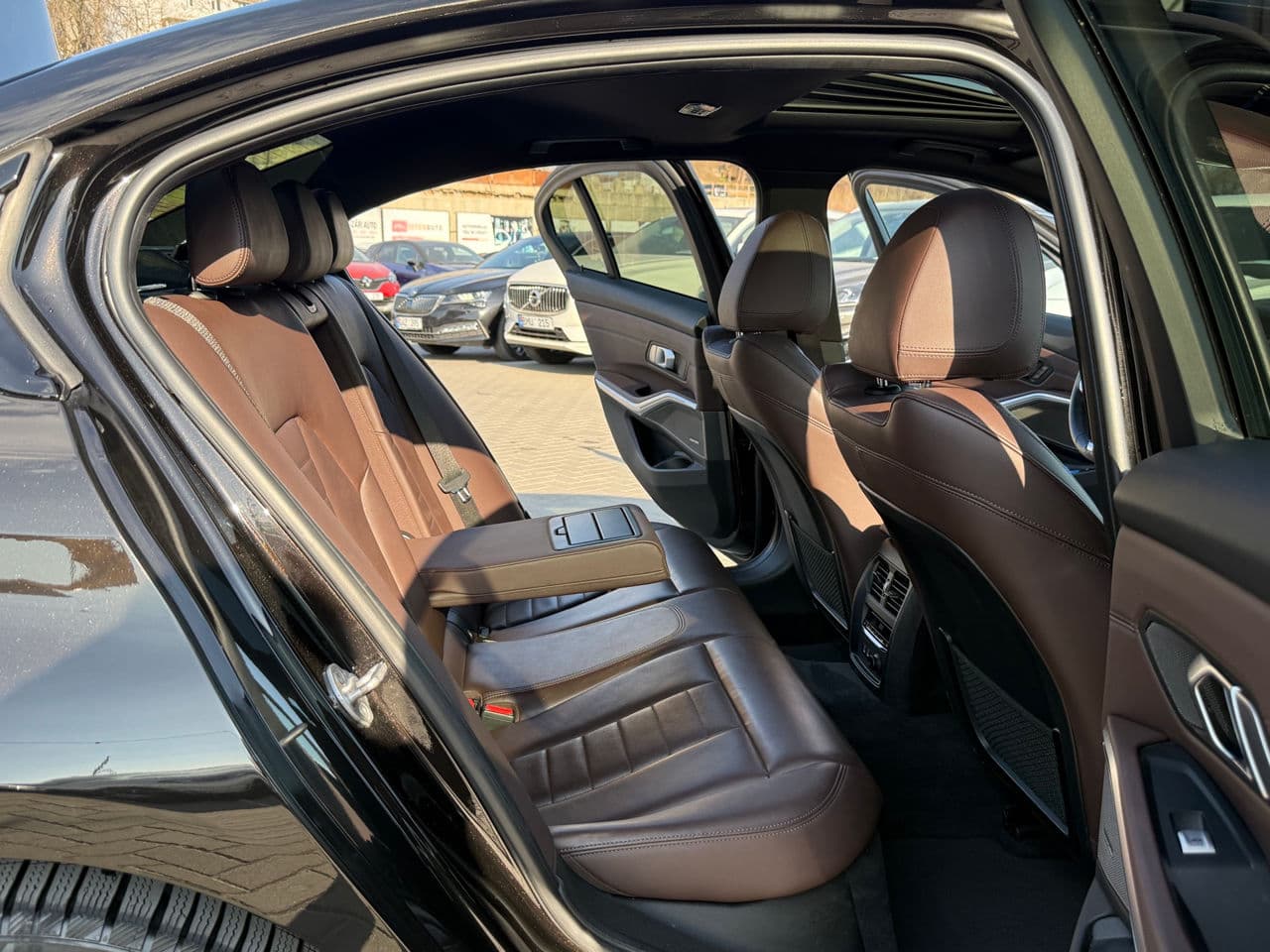 BMW 330E 2020 — Миниатюра 17