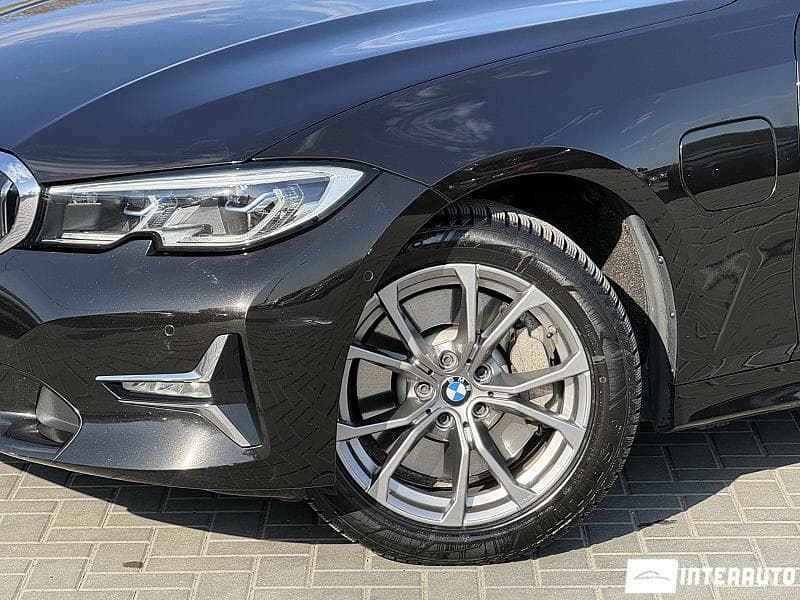 BMW 330E 2020 — Миниатюра 5
