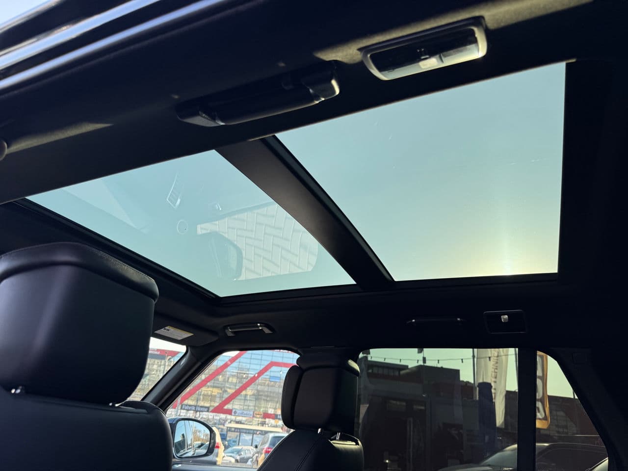 Land Rover Range Rover Vogue 2021 — Миниатюра 22