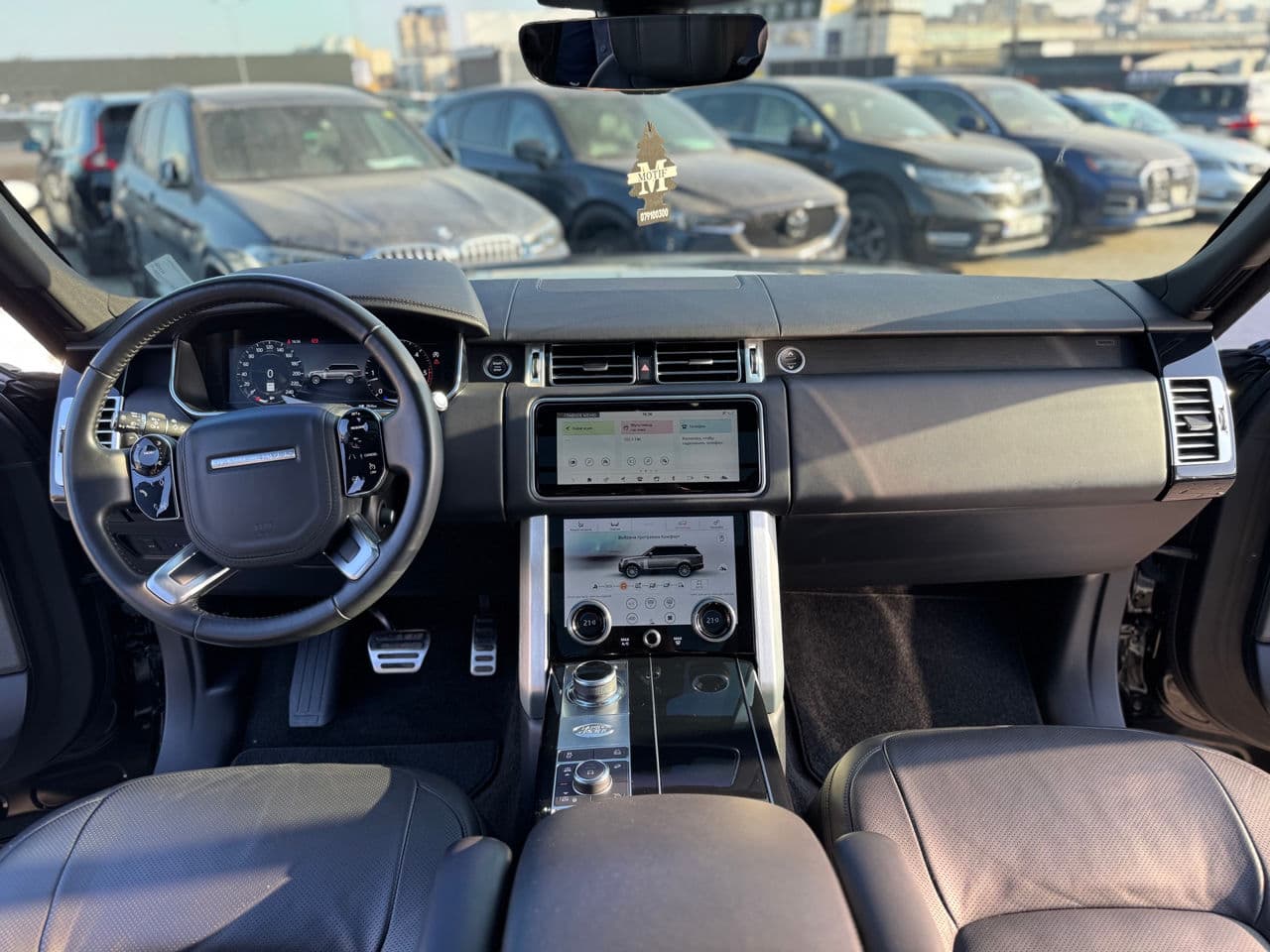 Land Rover Range Rover Vogue 2021 — Миниатюра 6