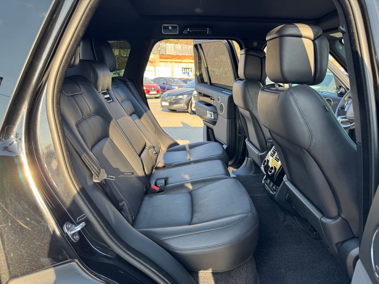 Land Rover Range Rover Vogue 2021 — Миниатюра 15