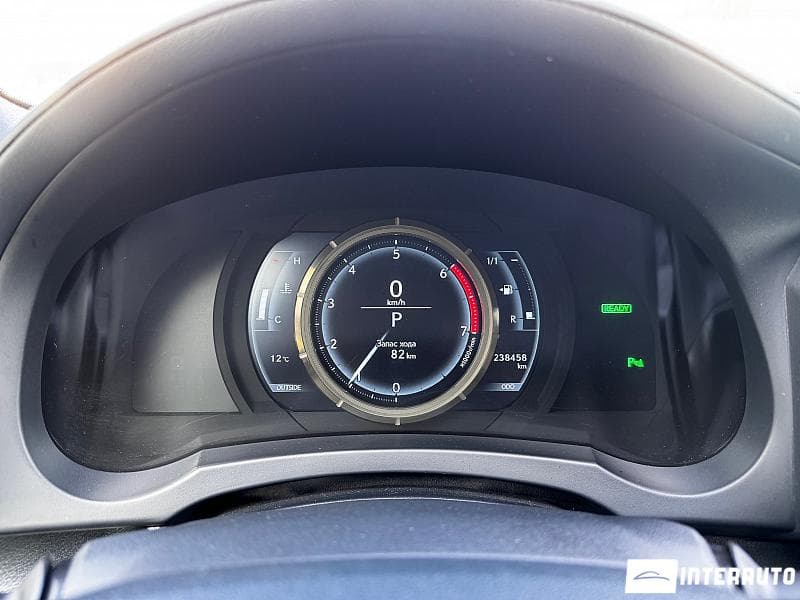 Lexus IS 300h 2013 — Миниатюра 8