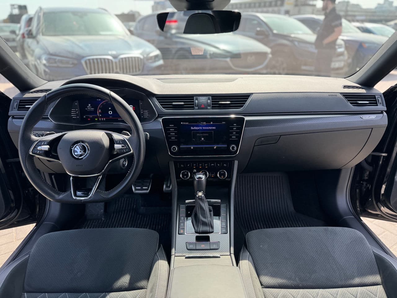 Skoda Superb 2023 — Миниатюра 6